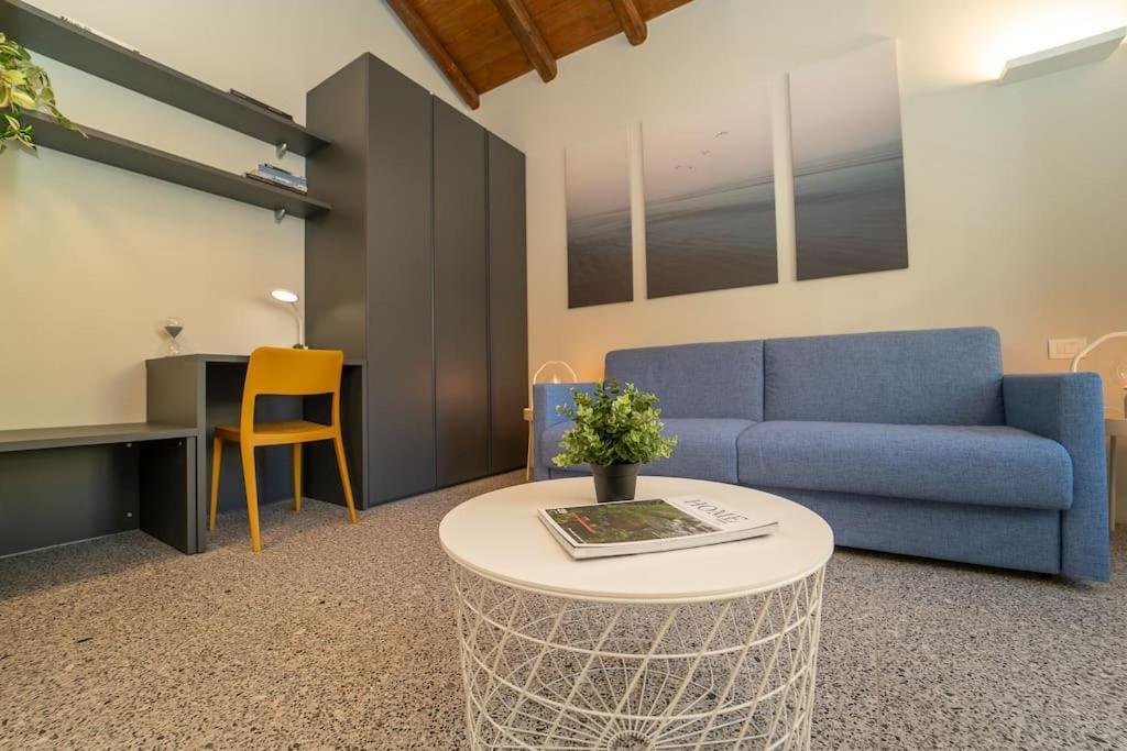 Moderno Appartamento A 200 Metri Dal Duomo Como Exterior foto